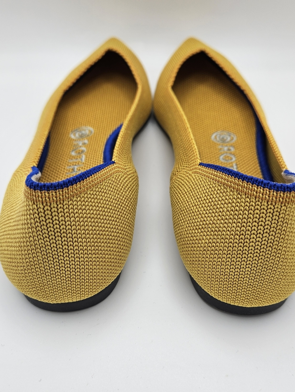 NIB Rothy's Points In Marigold Size 7.5 - Picture 3 of 7